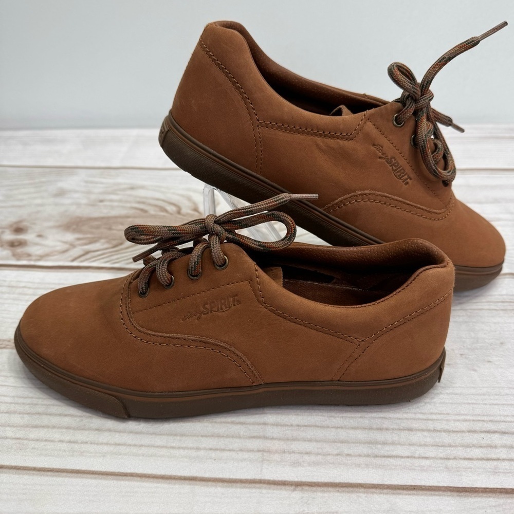 Easy Spirit Brown Brushed Leather Lace Up Sneakers Women’s Size 6.5B